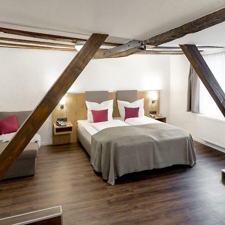 Hotel & Restaurant Lamm Mosbach  Exteriör bild
